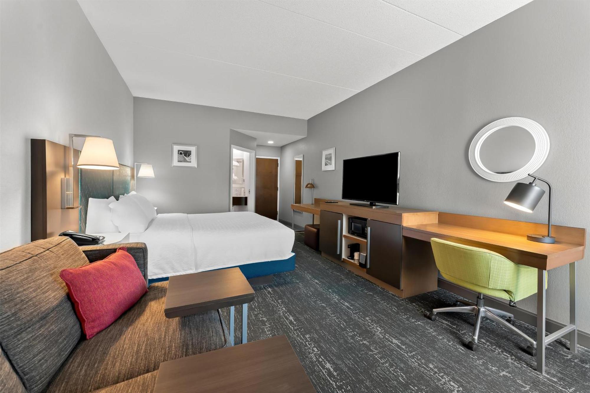 Hampton Inn & Suites Newtown Yardley Екстер'єр фото